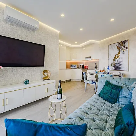 Sunset Bliss Penthouse Daire