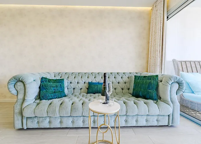 Sunset Bliss Penthouse With Airco & Heated Pool Апартаменты